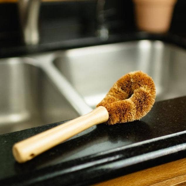 Bamboo Rounded Cleaning Brush