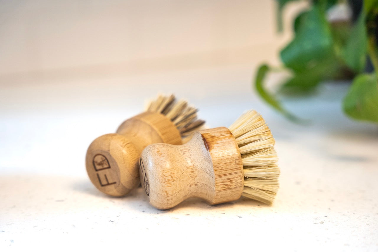 Bamboo dish brush and pot scrubber made with agave plant fibers
